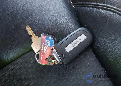 2022 Jeep Compass Latitude 4X4 z USA, uszkodzony, nr VIN 3C4NJDBB5NT143853